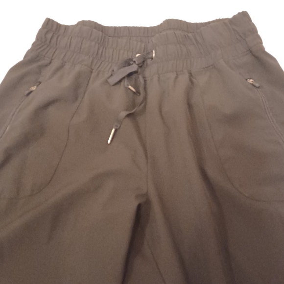 4/$60 Black Capri Kyodan Pants - Size Medium - Picture 3 of 7